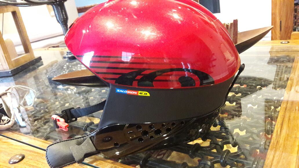 Salomon skiing helmet size XS