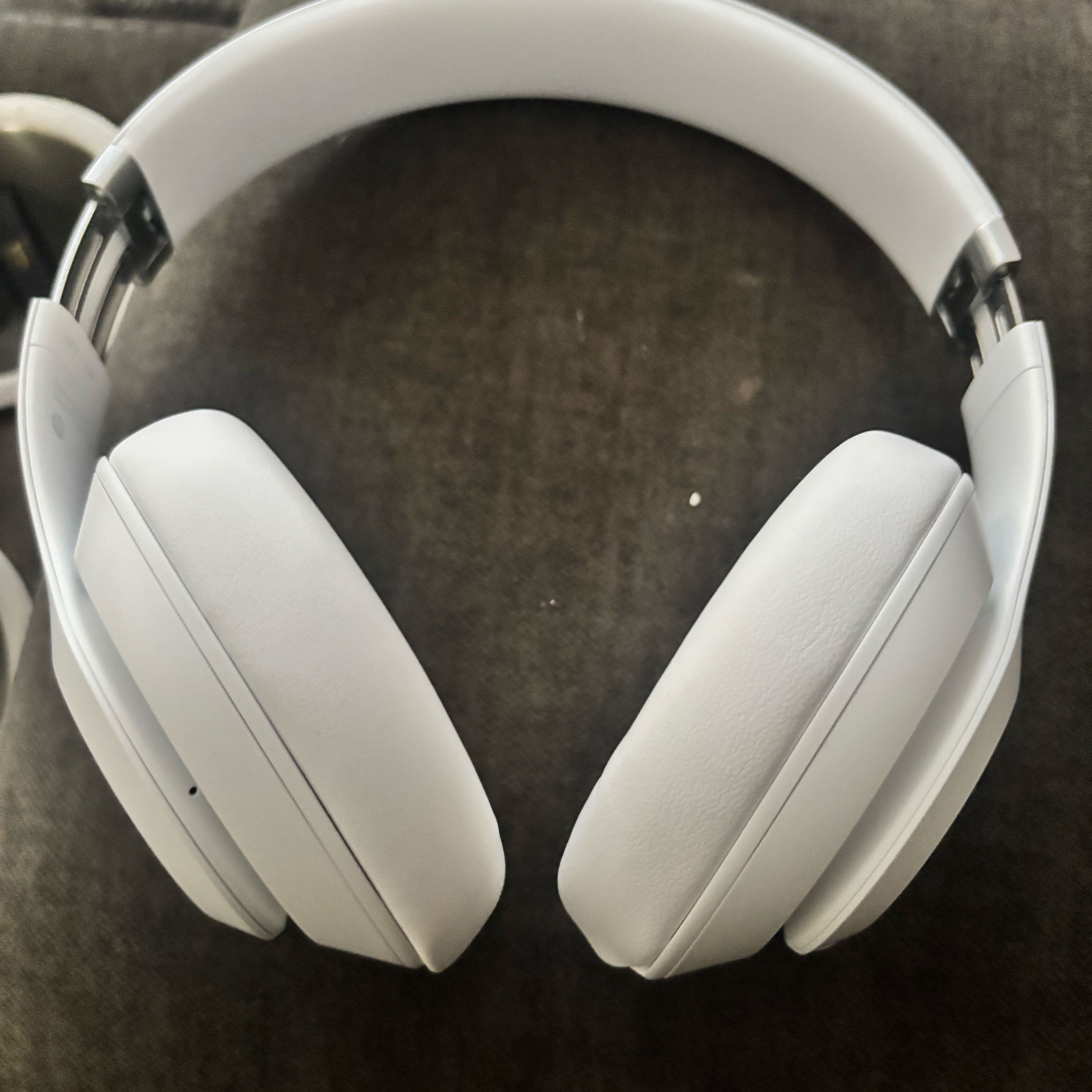 Beats Studio Pro White Wireless Over-Ear Headphones