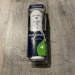 Whirlpool EDR4RXD1 refrigerator water filter new damaged packaging 