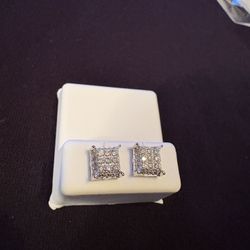 925 Sterling Silver Princess-Cut Round Moissanite Stud Earrings