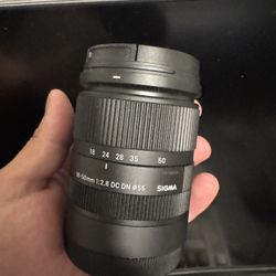 Sigma 18-50mm, f2.8 Lens. E-mount