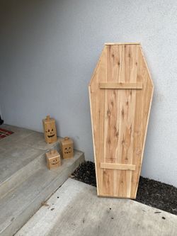 Hallow Decoration Coffin