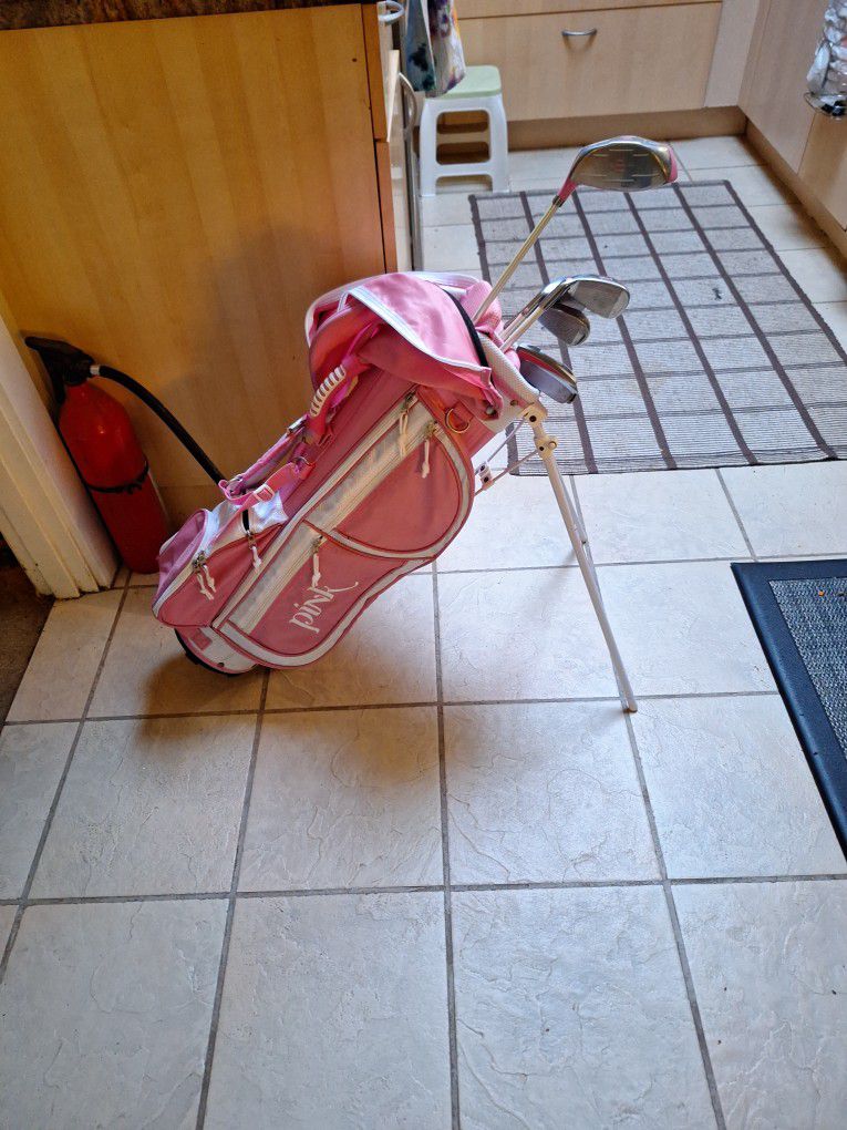 Junior  Pink Golf Clubs And  Carry Backpack Bag