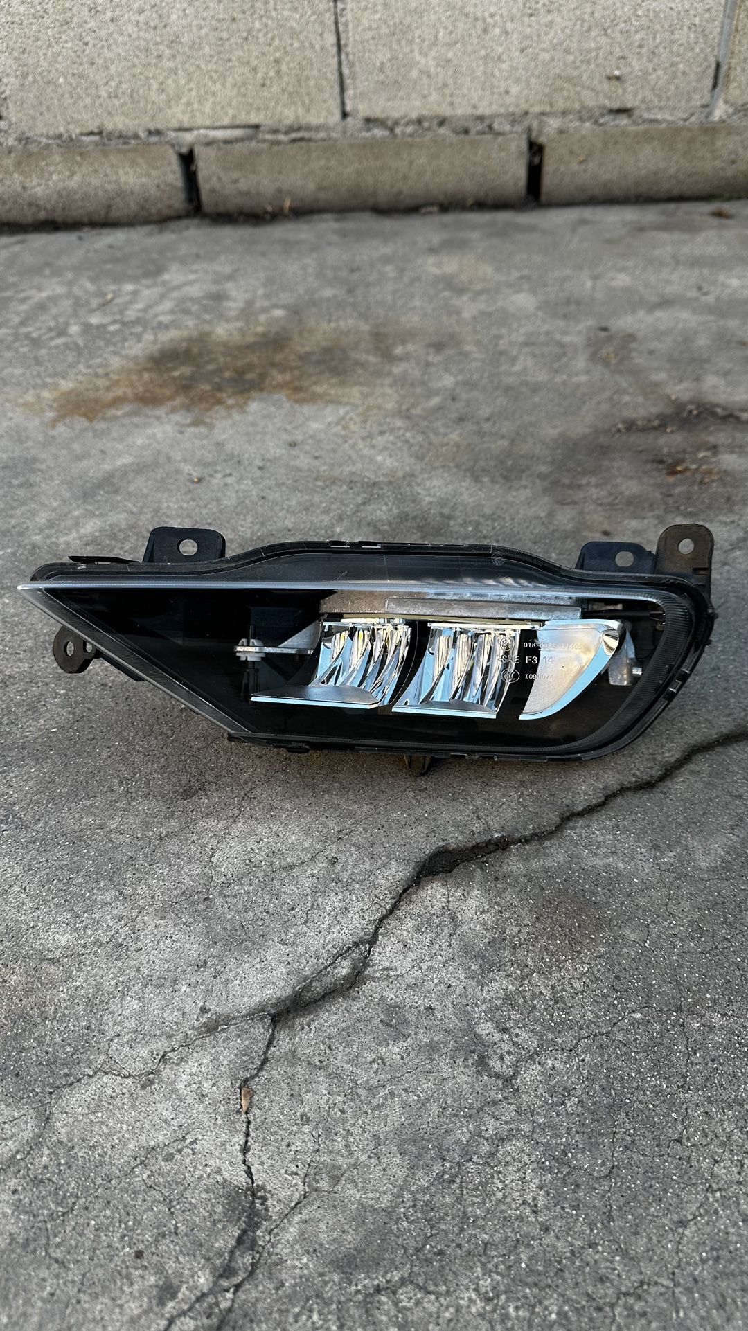 2020 2021 2022 Volvo XC90 Front Left Driver LED Fog Lamp Light (contact info removed)4 OEM
