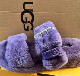 Uggs size 3 new