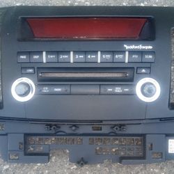 $75$*2009*MITSUBISHI*LANCER*ROCKFORD*FOSGATE*FACTORY*IN DASH*RADIO/CD PLAYER*$75$*