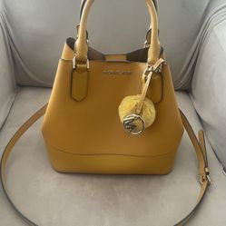 Michael Kors Purse & Wallet