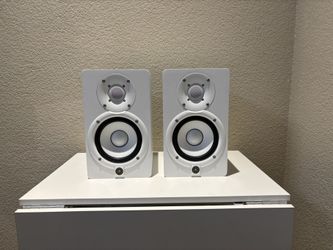 Yamaha HS5 White Powered Studio Monitor Speaker Pair