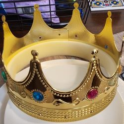 Bulk/lot of 25 plastic jeweled crowns