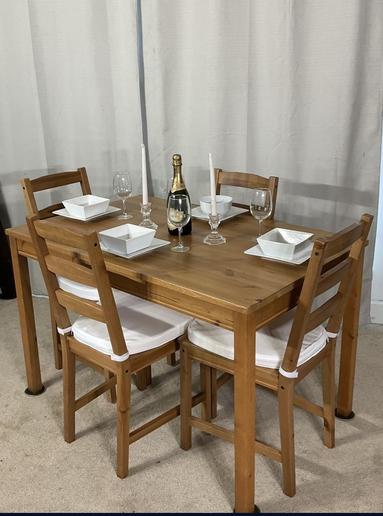 Compact Kitchen Dining Table & 4 Chairs 