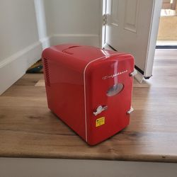 Mini Drink Fridge