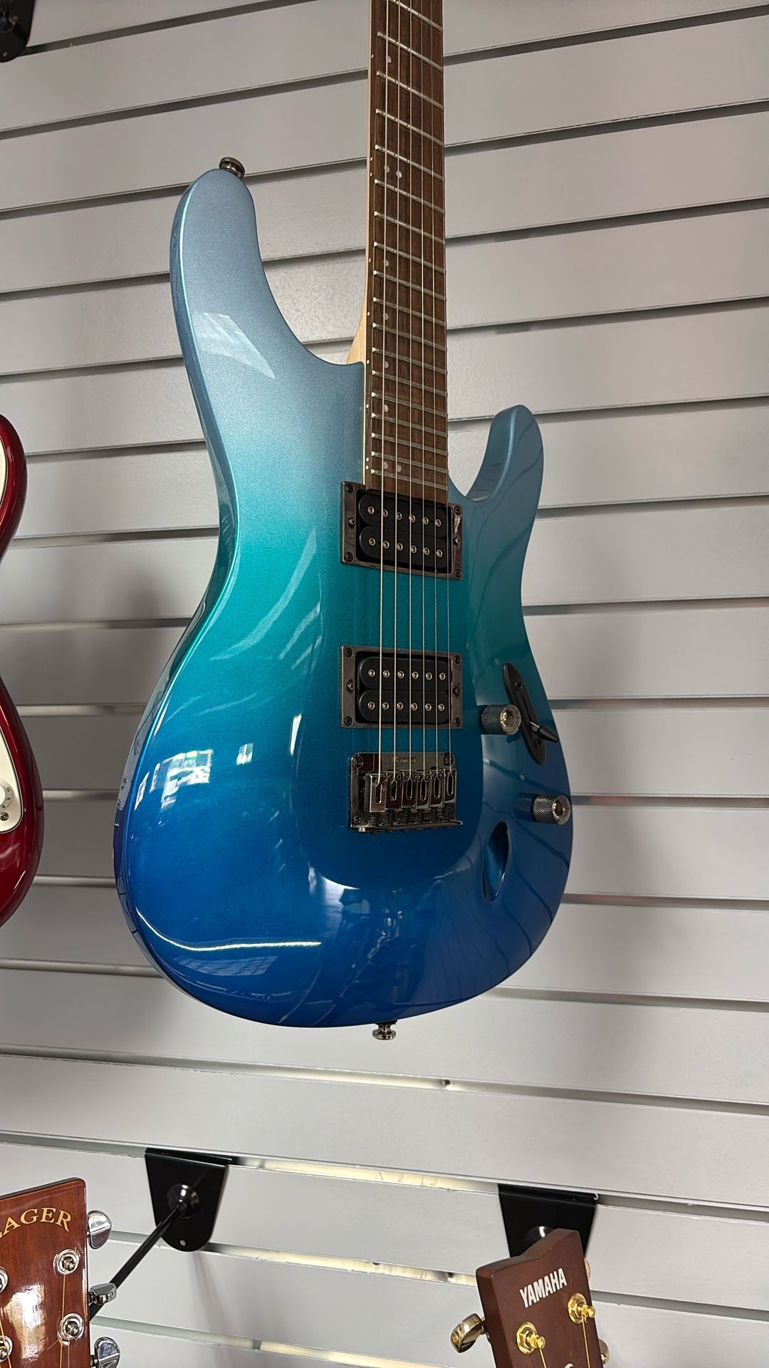 Ibanez S521