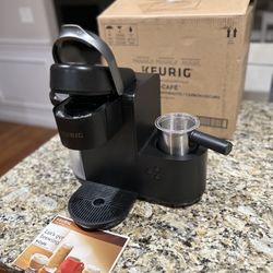 Keurig K-Cafe Single Serve K-Cup Coffee, Latte and Cappuccino Maker