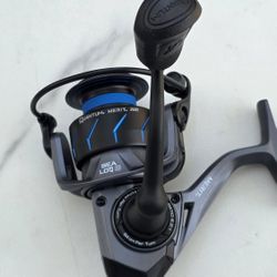 Quantum Merit Fishing Reel 2500 Size