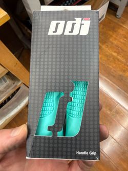 ODI Loam turquoise Lock on grips