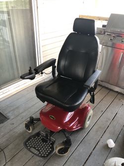 Power Wheelchair- Shoprider Streamer