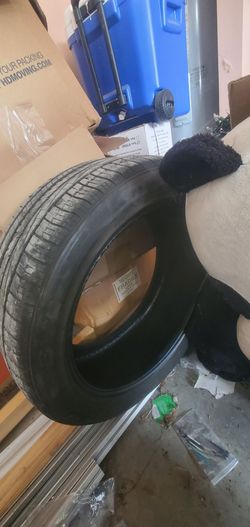 Good year eagle Rs-A2 P245/45/R19 tire