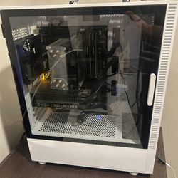 Amazing PC 2 Monitors 60% Keyboard And Razer Mouse