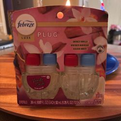 Febreze Luxe Plug Vanilla Suede Refills 2-Pack