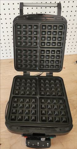 Belgium waffle maker by Cuisinart