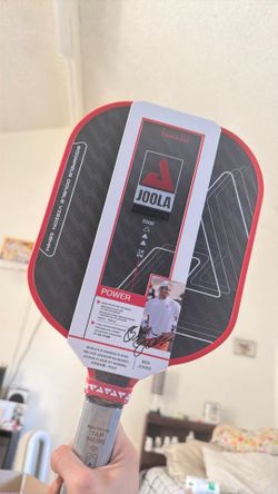 pickleball paddle