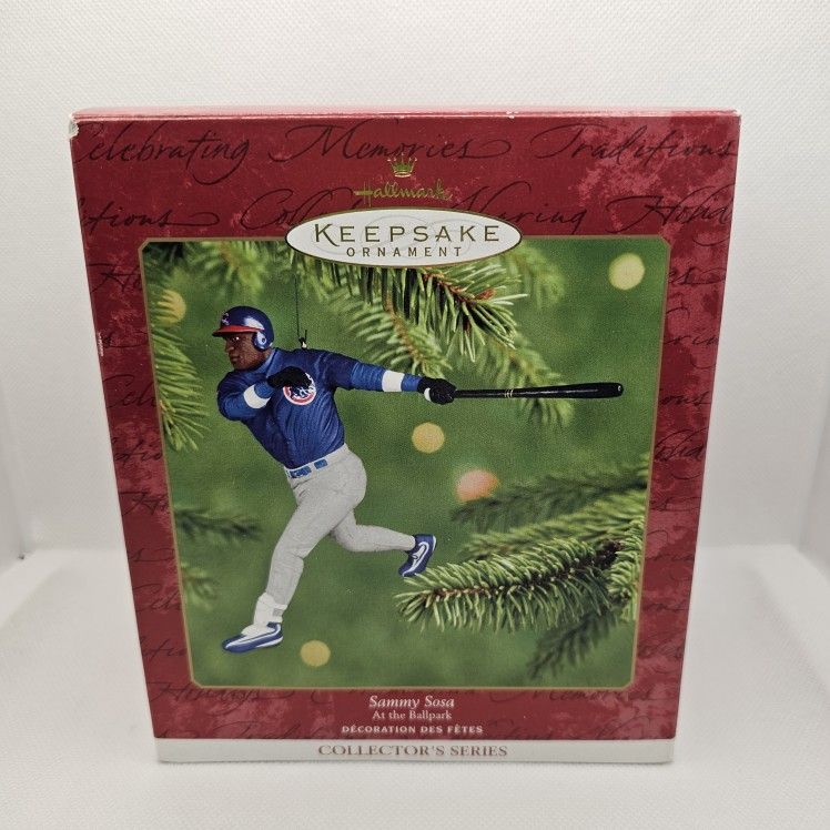 Hallmark Christmas Ornament Sammy Sosa Chicago Cubs 2001 At Ballpark Baseball 

Ornament is in excellent condition 

At the ballpark- 6th in the serie