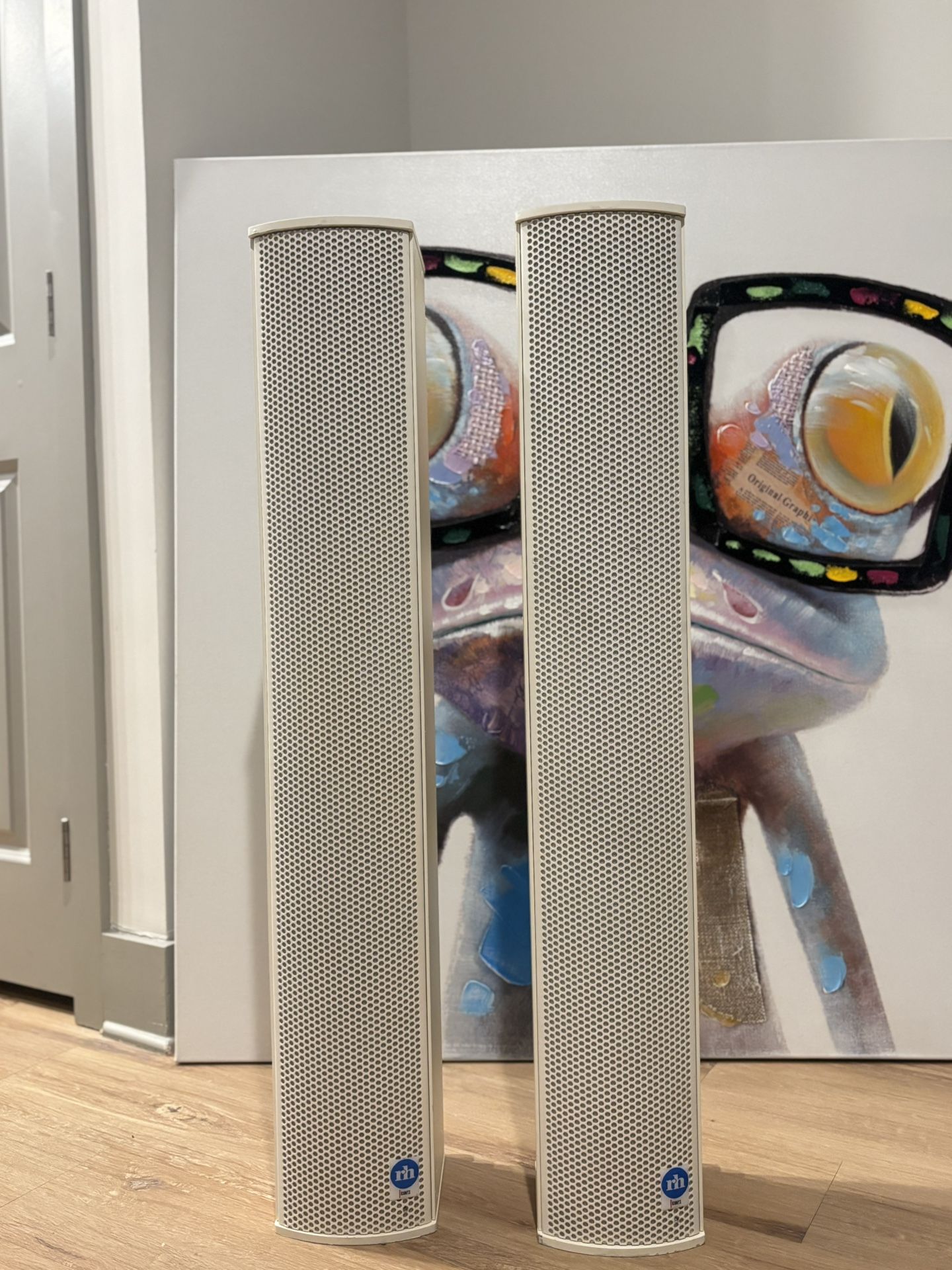 PROFESSIONAL SPEAKERS – Renkus-Heinz Iconyx IC8-R-II (PAIR)