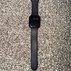 Apple Watch Series 5 (Black)