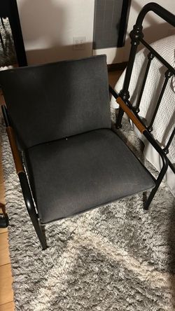 Simple chair