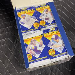 1992 UNOPENED BOX of Baseball Cards 