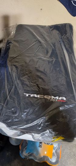 Oem toyota Tacoma TRD floor mats.