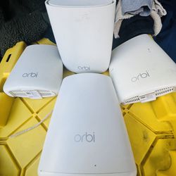 Netgear Orbi Router RBR40 Router System With 3 x RBS20 Satellites (4 total)!!