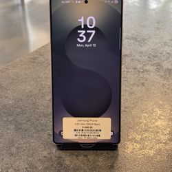 Samsung Galaxy S25 Ultra — 256GB (Black)