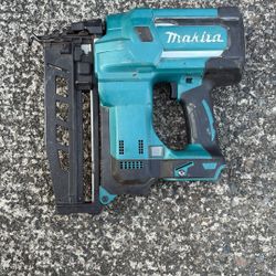 Makita Brad Nailer 