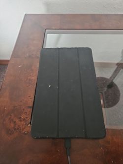 Black Samsung  4G LTE.  Ipad