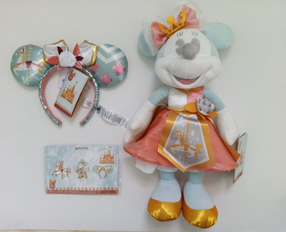 Disney Minnie Mouse The Main Attraction July King Arthur Carrousel Carousel Limited Plush Pins Ears Headband