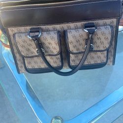 Dooney And Bourke Purse