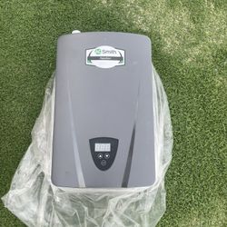NEW In Box! Tankless Water Heater