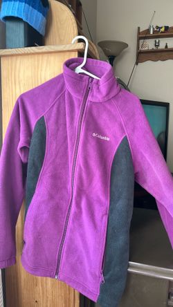 Women. Fleeced Jacket 