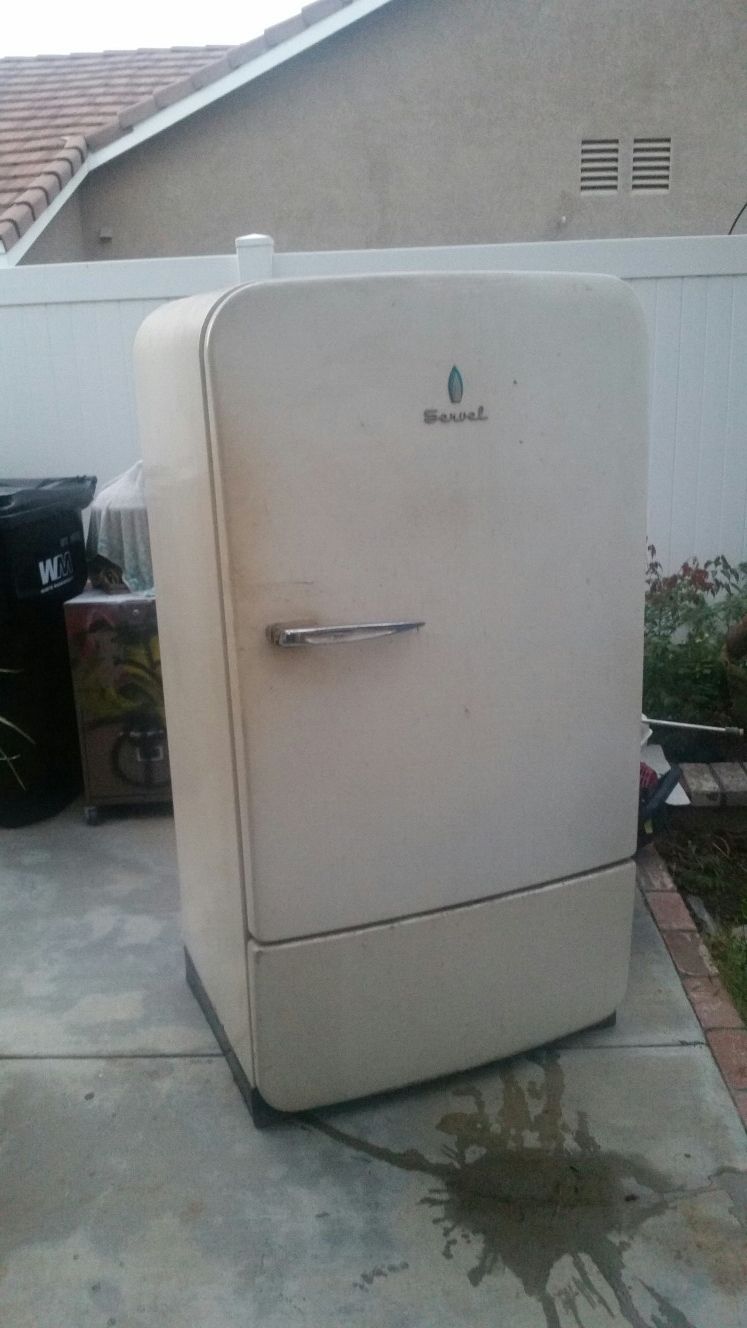 Vintage Servel natural/propane gas refrigerator