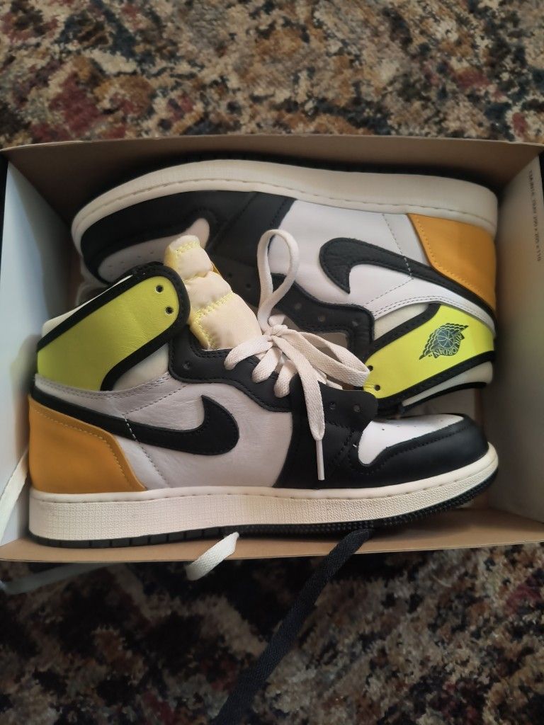 Jordan 1 Volt Nike