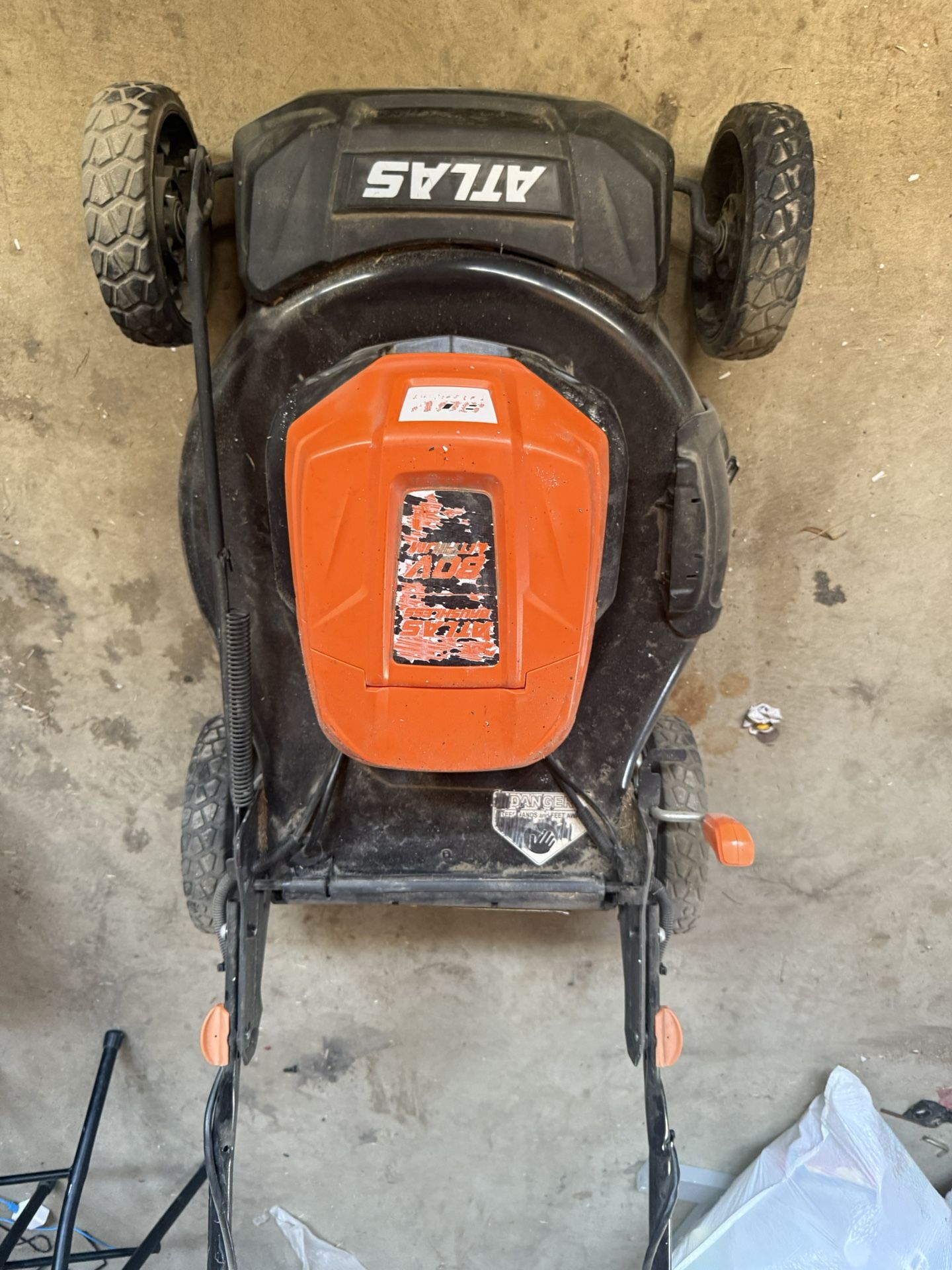 LAWNMOWER