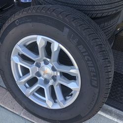 4 OEM Chevy Tahoe Michelin tires and 18” rims