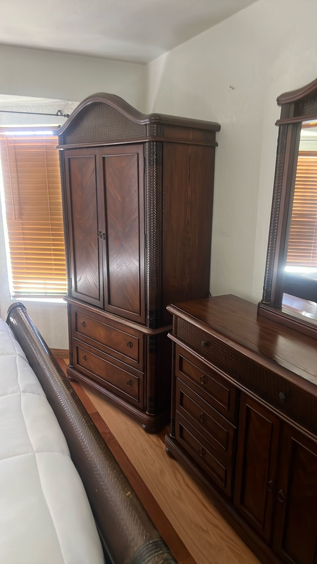 King Bedroom Set