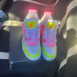Jordan 4  Retro Se Gs White Lemon Venom Size 5.5y