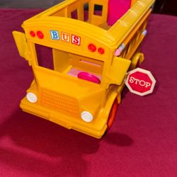 Lalaloopsy  Mini Doll Bea’s  School Bus