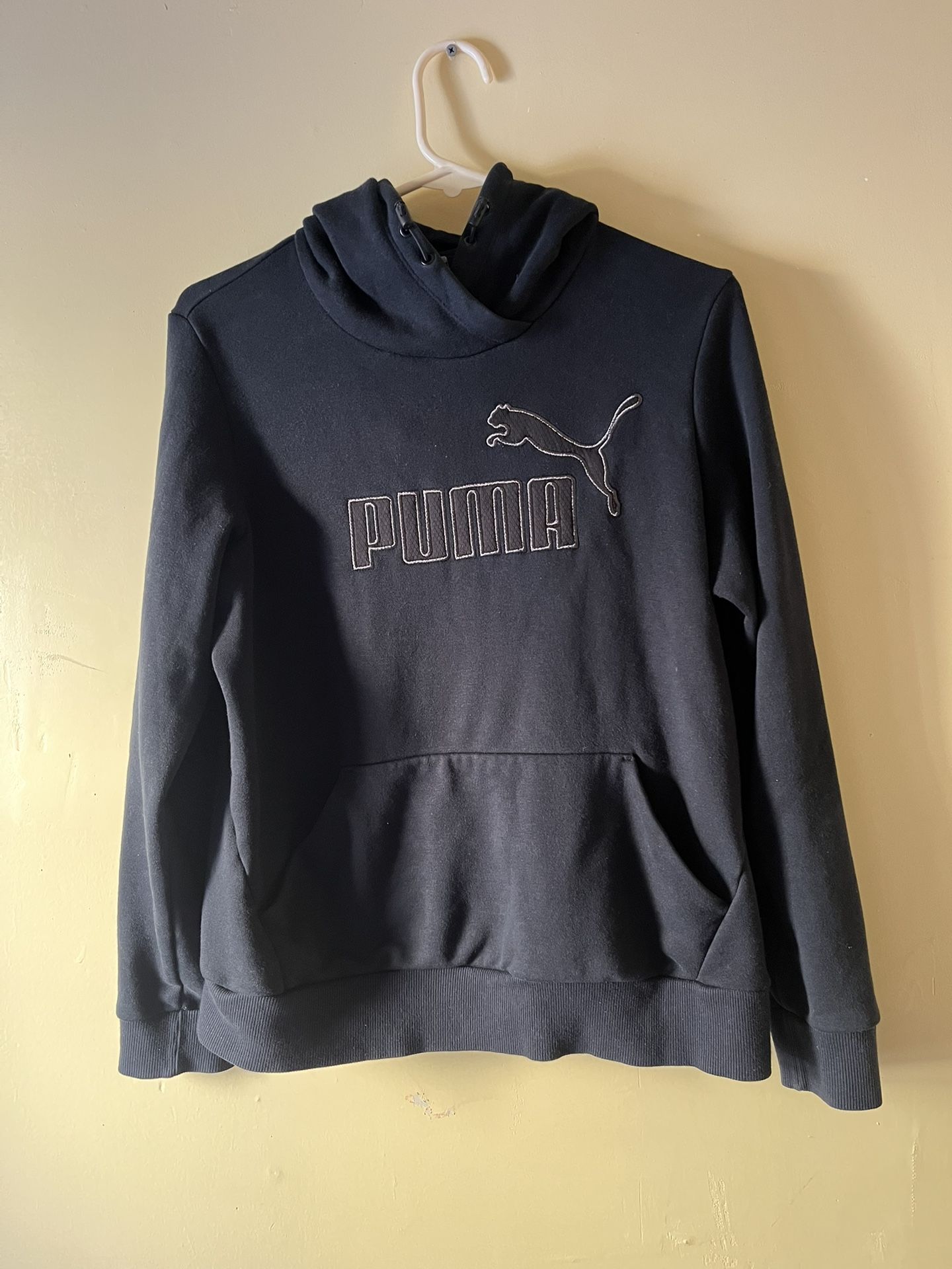 Puma hoodie size L
