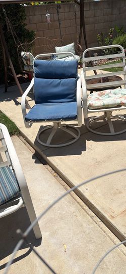 Patio chairs  8 perfect condition just a little dirty