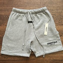 ESSENTIAL SHORTS