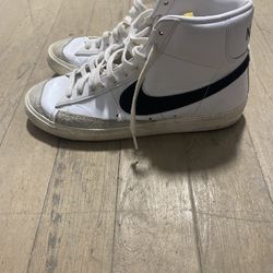 Black And White Blazers Sz 11 Men’s 